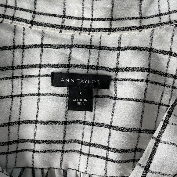 Ann Taylor Blouse - Picture 3 of 4